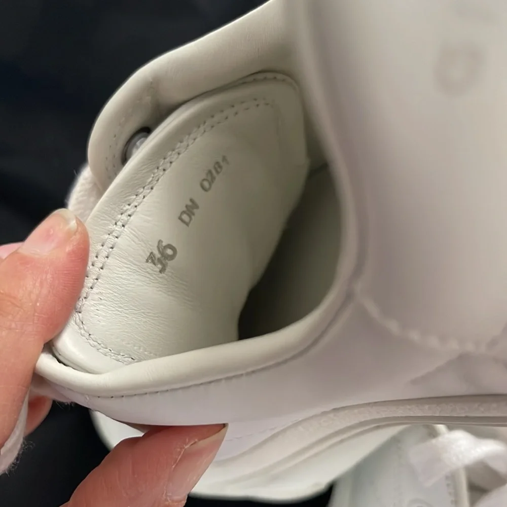 White Givenchy Sneakers - Picture 4 of 6